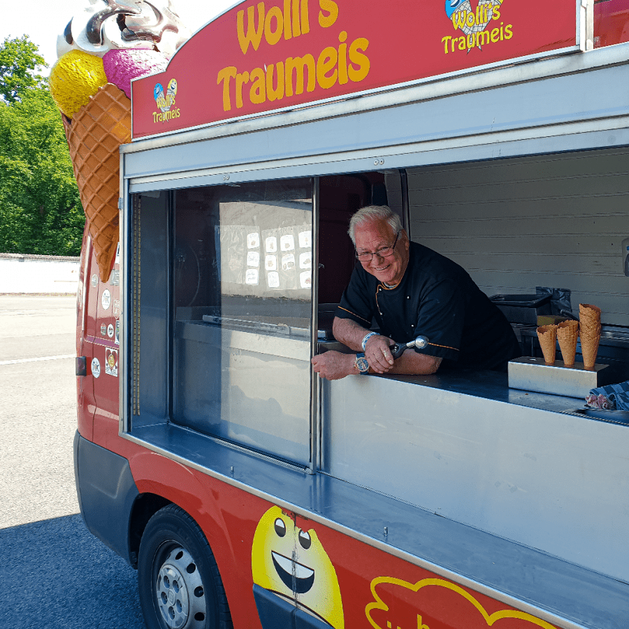 Wolli und sein Eiswagen